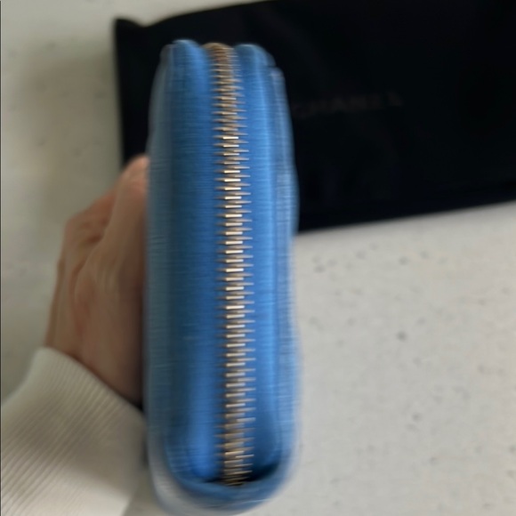 CHANEL Blue Quilted Wallet - Picture 5 of 11